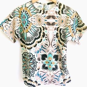 NWOT | CMNC WOMAN | Pattern Short Sleeve Blouse